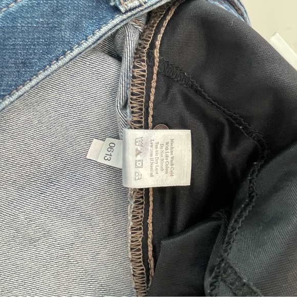 Coldwater Creek Classic Fit Bootcut Leg Denim Blue Jeans -Size 16 - Like New - Picture 11 of 13